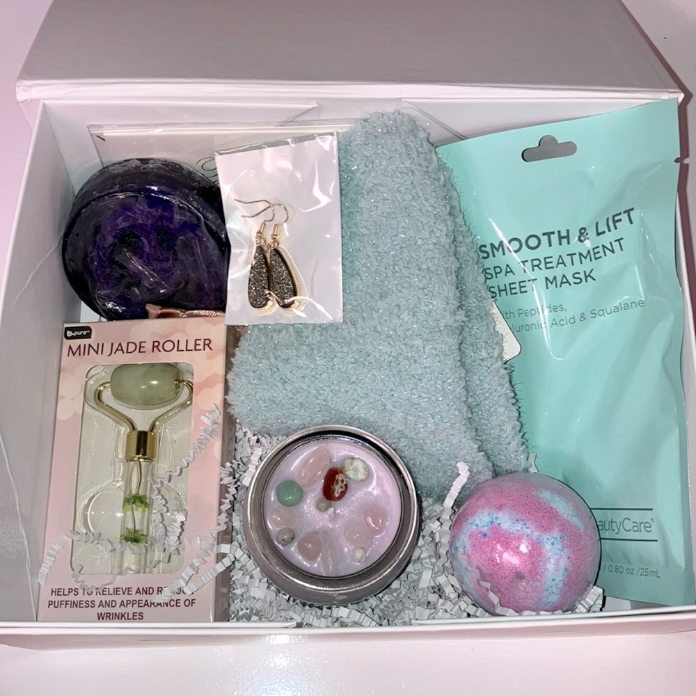 7 Piece Pamper Gift Box Set